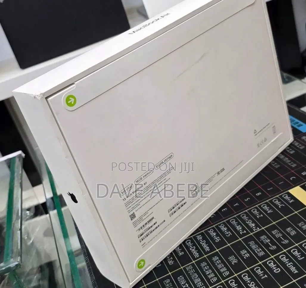 New Laptop Apple MacBook Air 2026 M5 13-inch 16GB Apple M5 SSD 512GB
