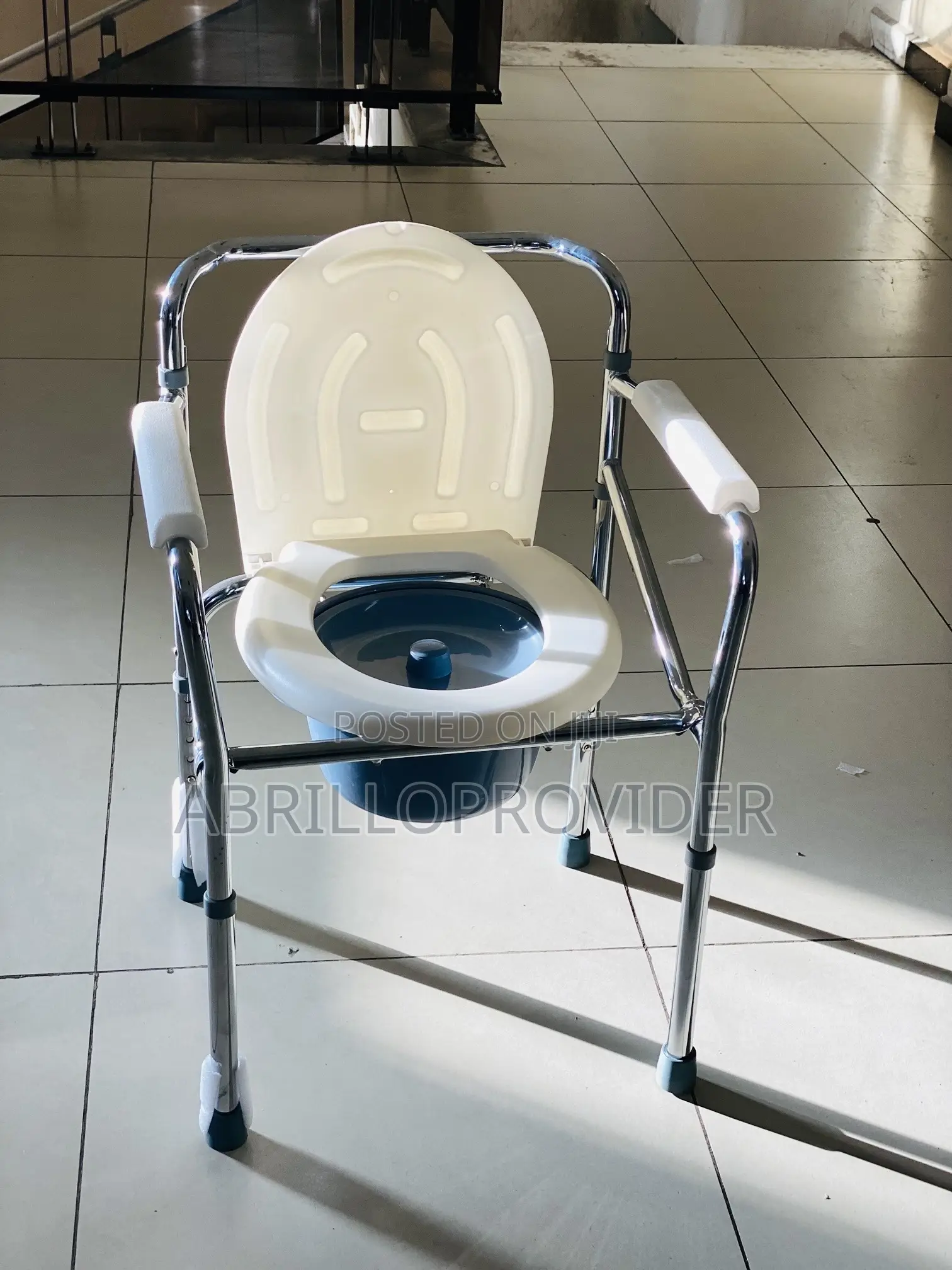 Folding Mobile Commode Toilet Bucket Safety