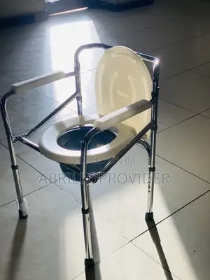 Folding Commode Chair Toilet Bucket设计师safety