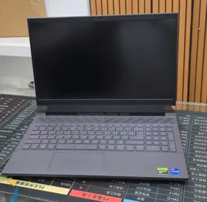 New Laptop Dell G15 5511 16GB Intel Core i7 SSD 1T