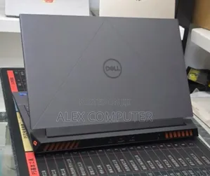 New Laptop Dell G15 5511 16GB Intel Core i7 SSD 1T