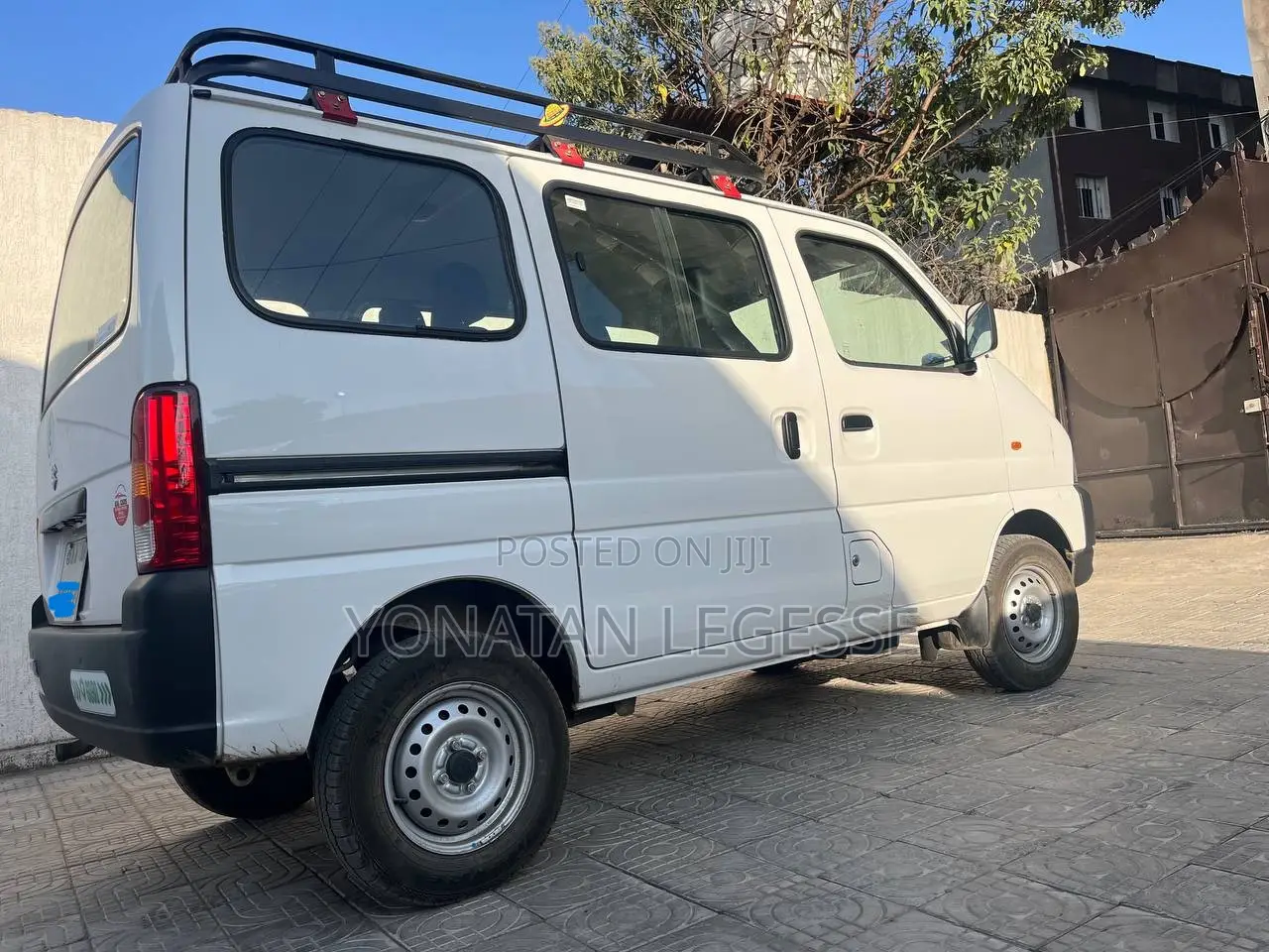 Suzuki APV Minibus 2024 White