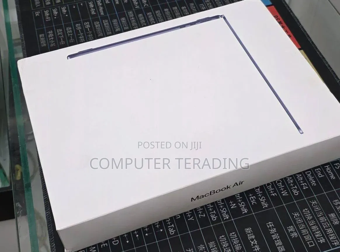 New Laptop Apple MacBook Air 2026 M5 13-inch 16GB Apple M5 SSD 512GB