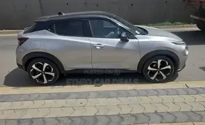 Nissan Juke 2022 Silver