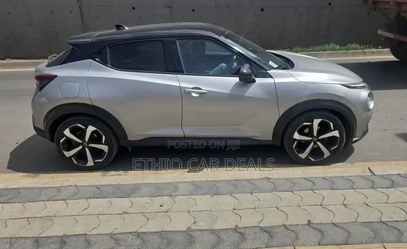 Nissan Juke 2022 Silver