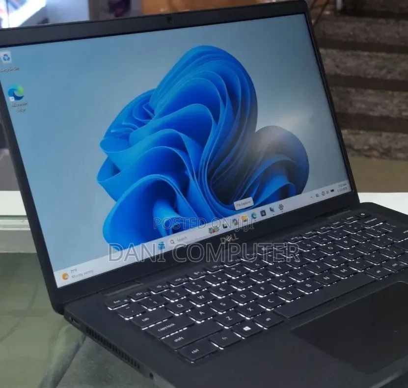 New Laptop Dell Latitude 7420 16GB Intel Core i7 SSD 512GB