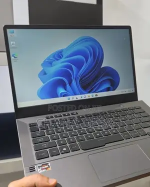 New Laptop Asus 16GB AMD Ryzen 7 SSD 512GB