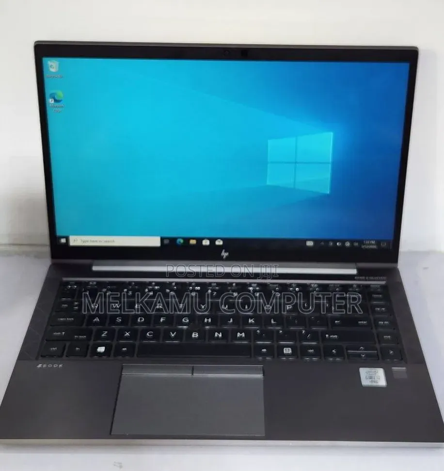 New Laptop HP ZBook Firefly 14 G7 16GB Intel Core i7 SSD 512GB