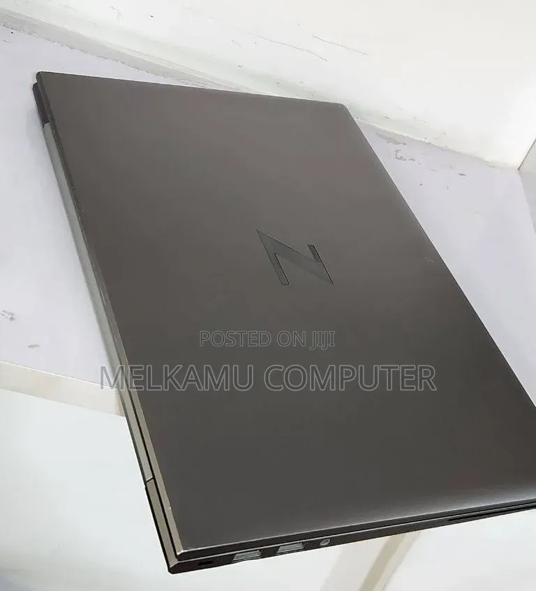 New Laptop HP ZBook Firefly 14 G7 16GB Intel Core i7 SSD 512GB