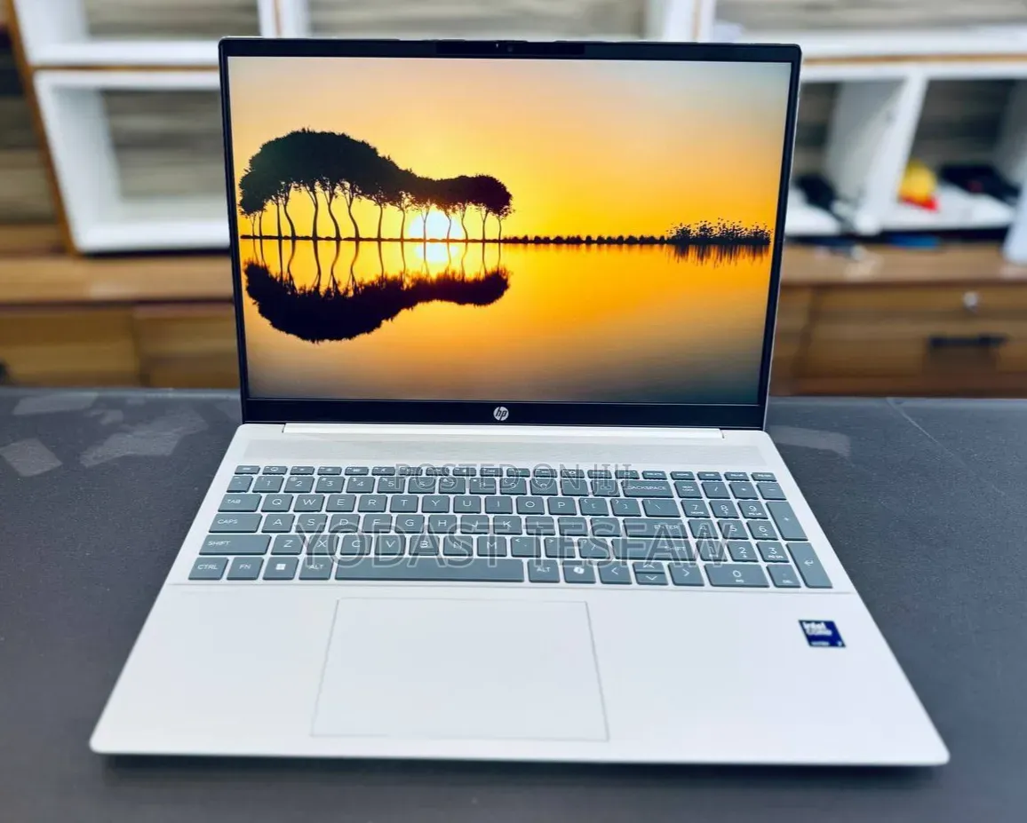 New Laptop HP OmniBook 5 14" 16GB Intel Core Ultra 7 SSD 512GB