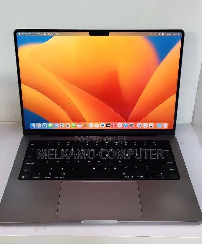 New Laptop Apple MacBook Pro M1 16GB Apple M1 Pro SSD 512GB