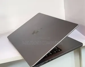 New Laptop Apple MacBook Pro M1 16GB Apple M1 Pro SSD 512GB