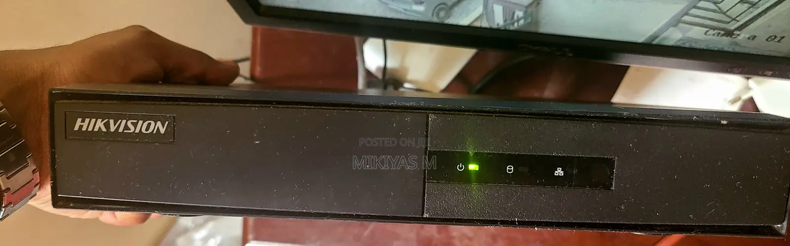 የደህንነት ካሜራ - ትንሽ ጊዜ ያገለገለ - Hikvision With 1tb Storage