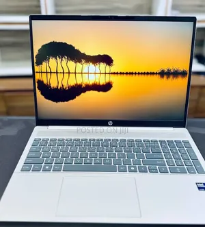 New Laptop HP OmniBook 5 16" 16GB Intel Core Ultra 7 SSD 512GB