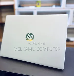 New Laptop HP OmniBook 5 16" 16GB Intel Core Ultra 7 SSD 512GB