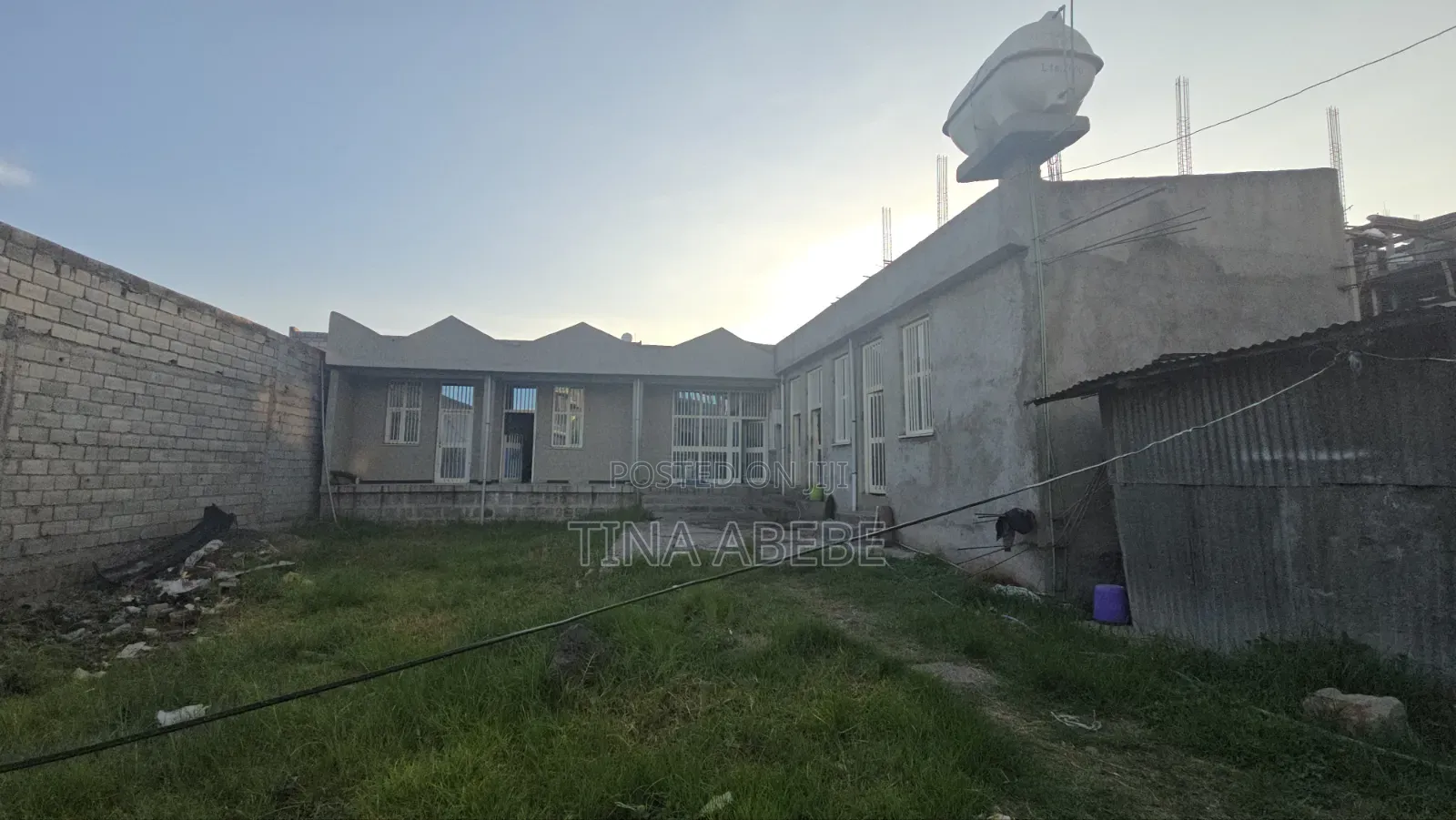 5bdrm Villa in Akaky Kaliti for sale