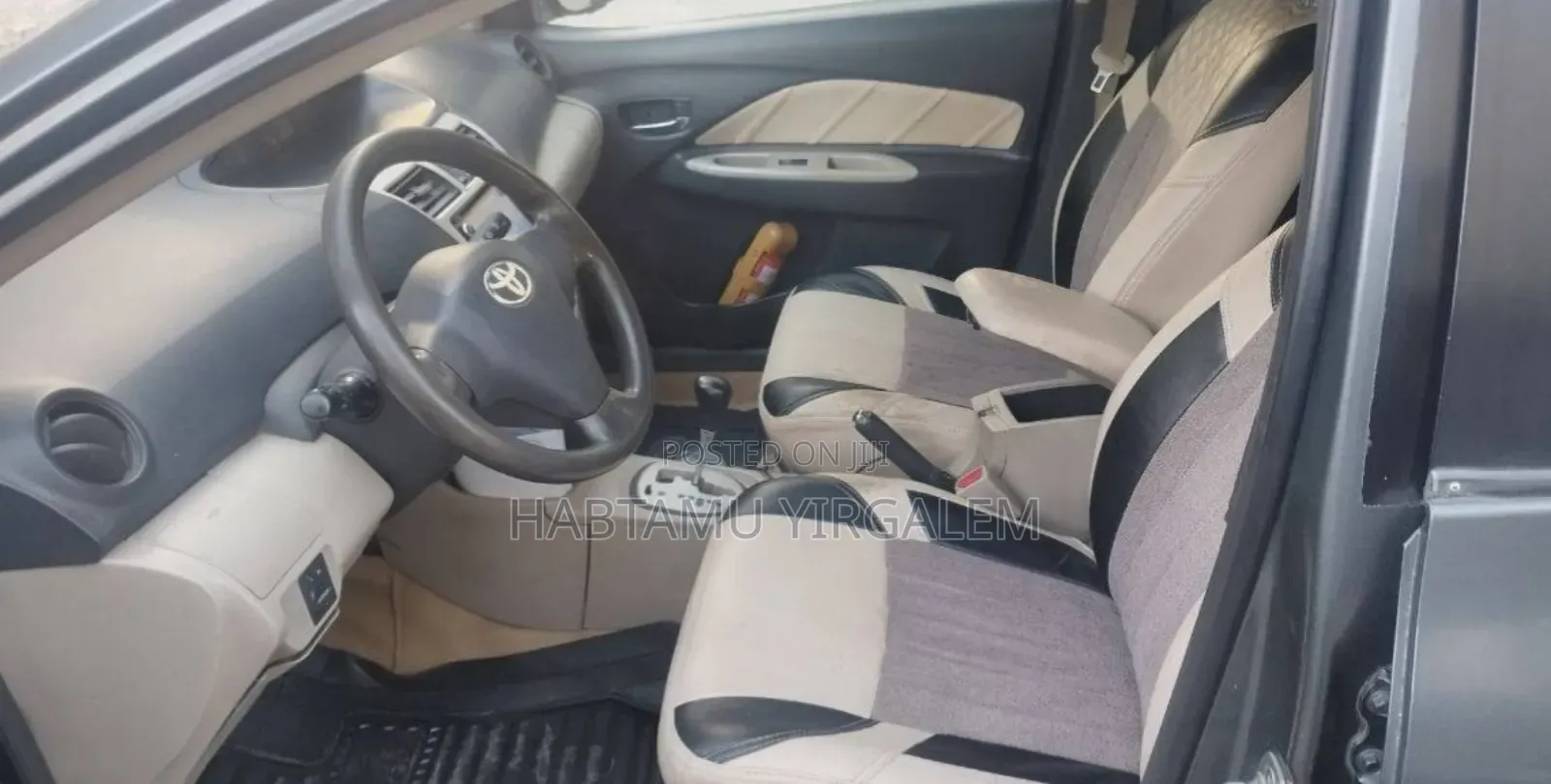 Toyota Yaris 2008 Gray