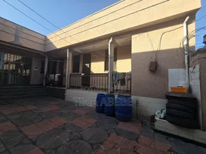 5bdrm Villa in Akaky Kaliti for sale