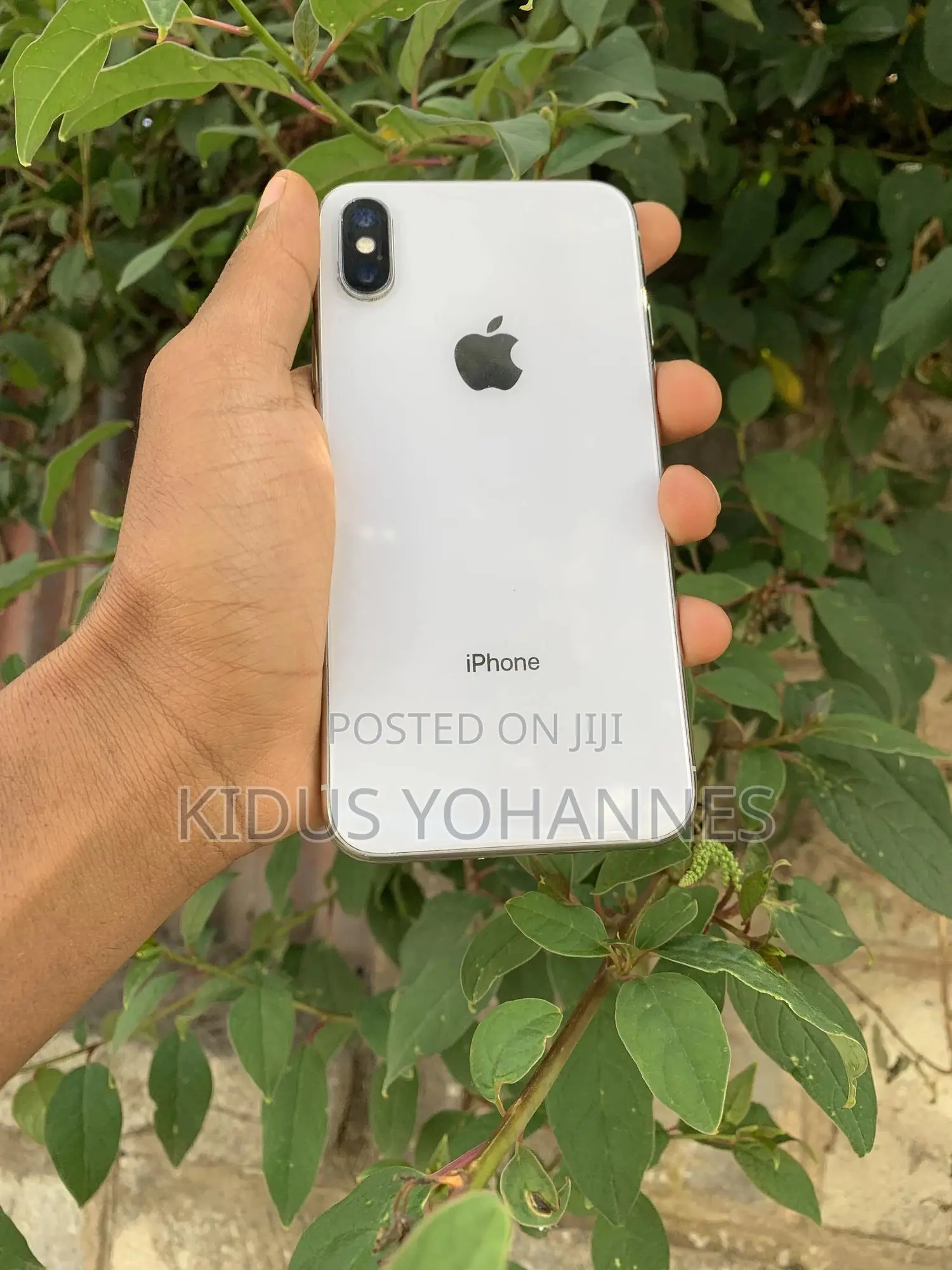 Apple iPhone X 64 GB White