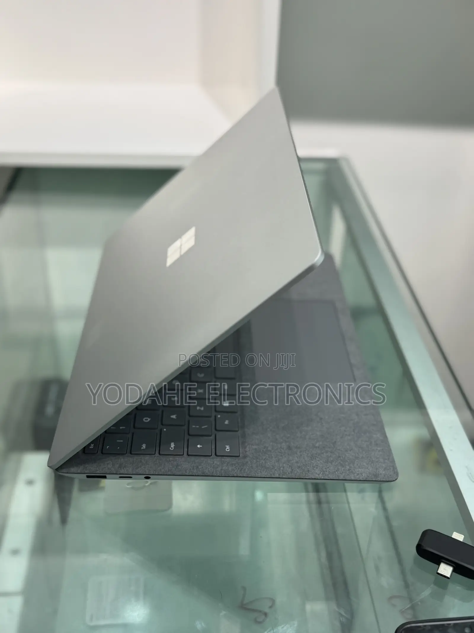 New Laptop Microsoft Surface Laptop 3 16GB Intel Core i5 SSD 512GB