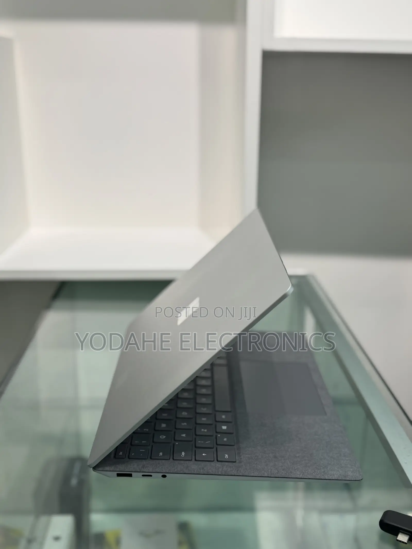 New Laptop Microsoft Surface Laptop 3 16GB Intel Core i5 SSD 512GB