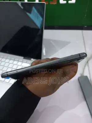 Apple iPhone 11 64 GB Black