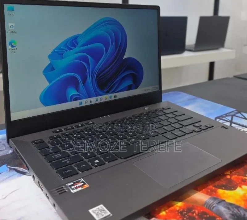 New Laptop Asus ROG Zephyrus G15 16GB AMD Ryzen 7 SSD 512GB