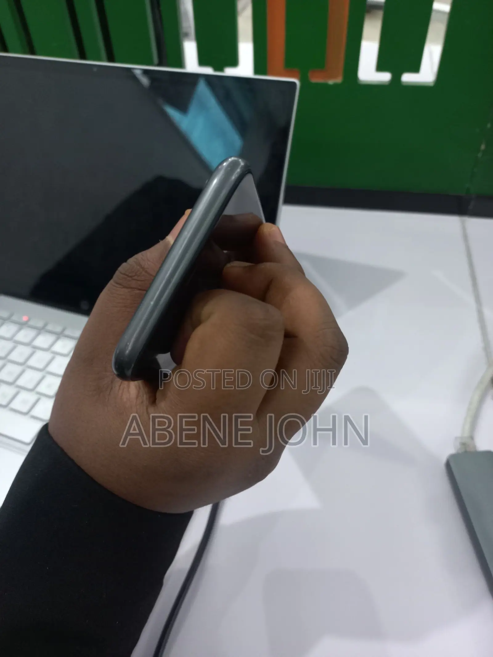 Apple iPhone 11 64 GB Black