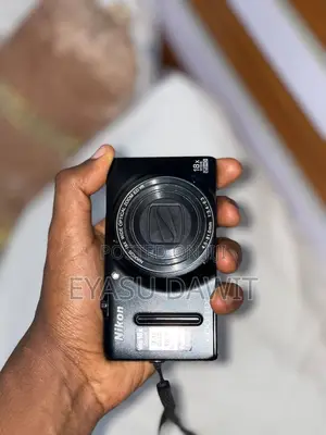 Nikon Coolpix Digital Cam