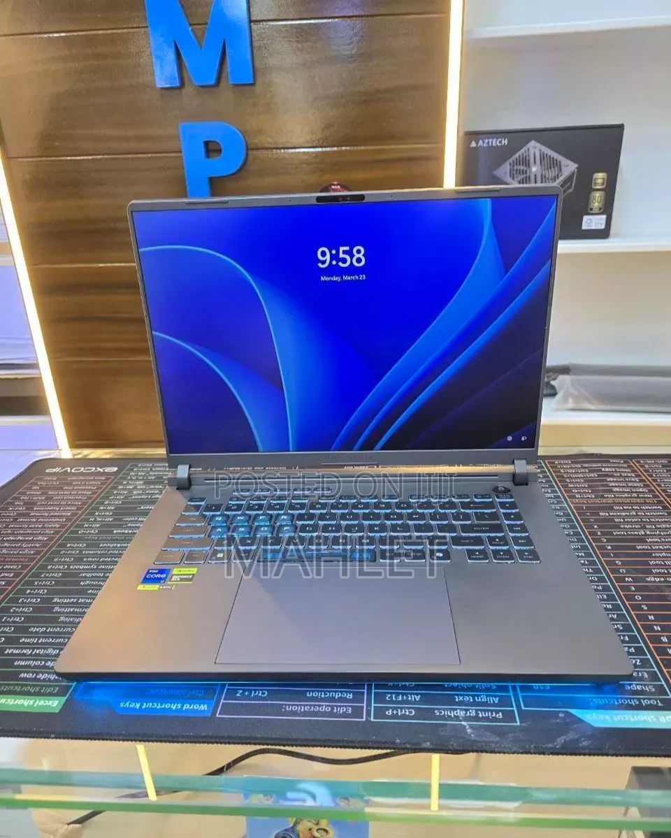 New Laptop Asus ROG Strix G17 16GB Intel Core i9 SSD 1T