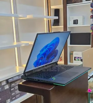 New Laptop Asus ROG Strix G17 16GB Intel Core i9 SSD 1T