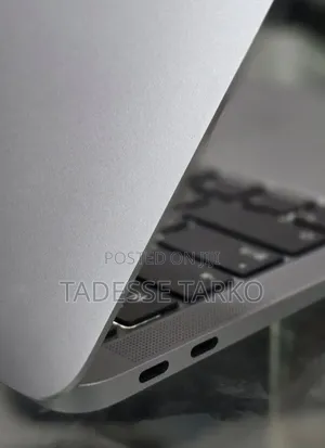 New Laptop Apple MacBook Air 2020 M1 8GB Apple M1 SSD 256GB
