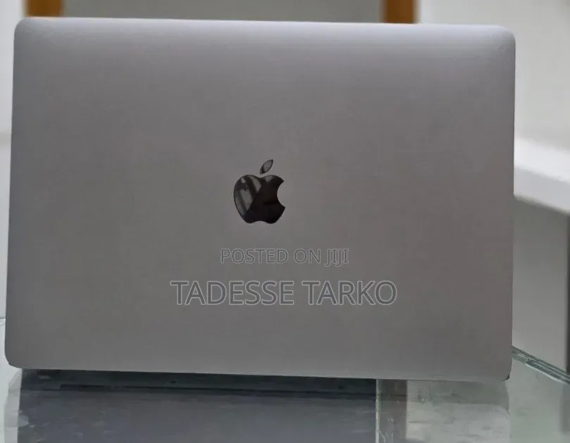 New Laptop Apple MacBook Air 2020 M1 8GB Apple M1 SSD 256GB