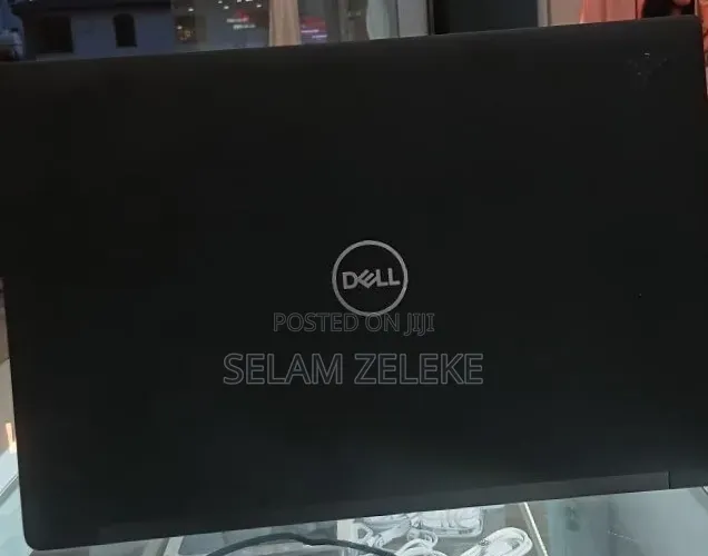 New Laptop Dell 8GB Intel Core i5 SSD 256GB