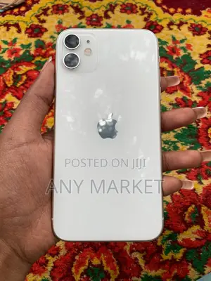 Apple iPhone 11 64 GB White