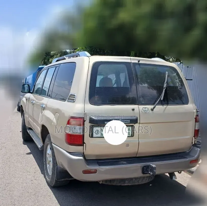 Toyota Land Cruiser 2007 Gold