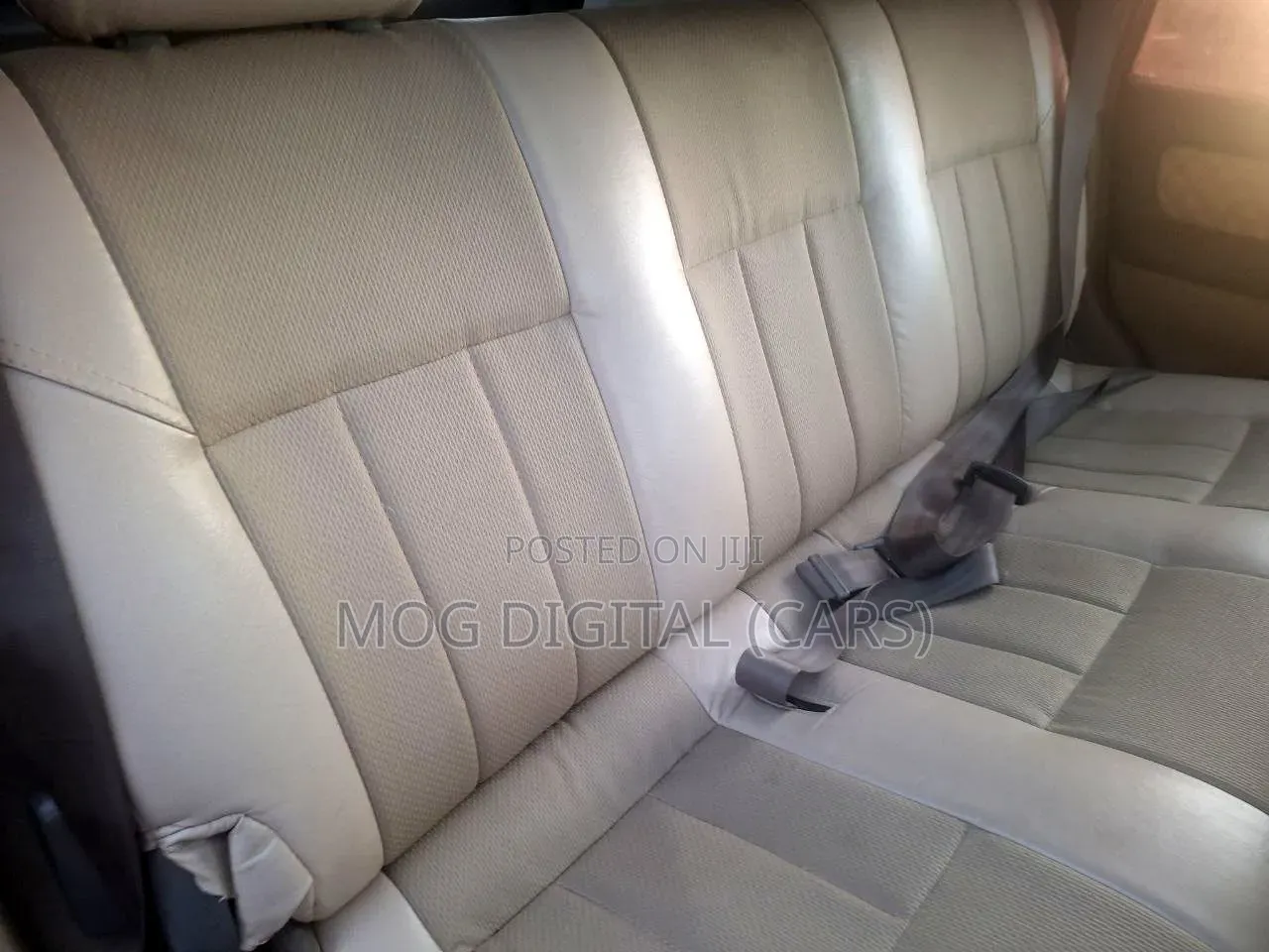Toyota Land Cruiser 2007 Gold