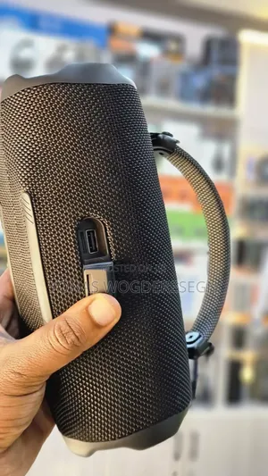 JBL Portable Bluetooth Speaker