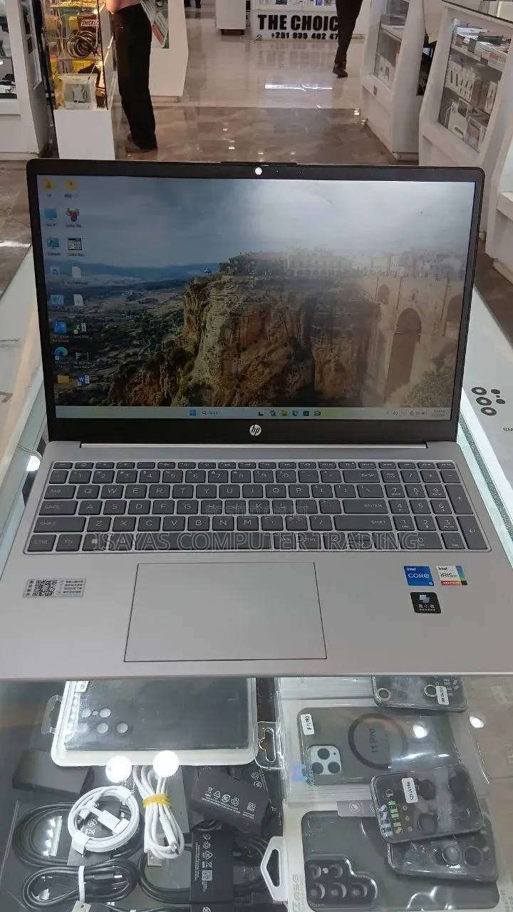 New Laptop HP Stream Notebook 16GB Intel Core i5 SSD 1T