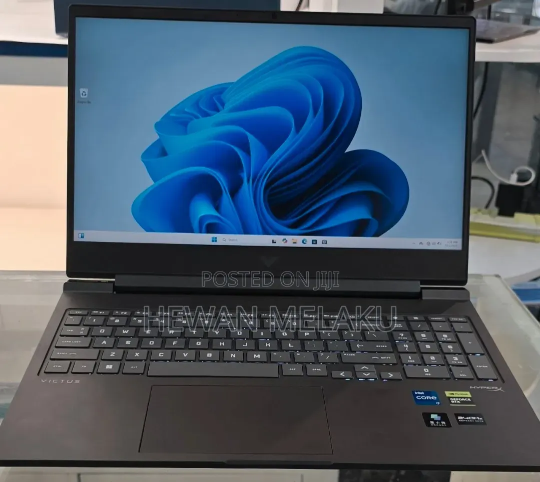 New Laptop HP Victus 16 16GB Intel Core i7 SSD 1T