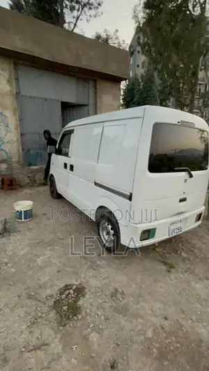 Suzuki Every Wagon 2006 White