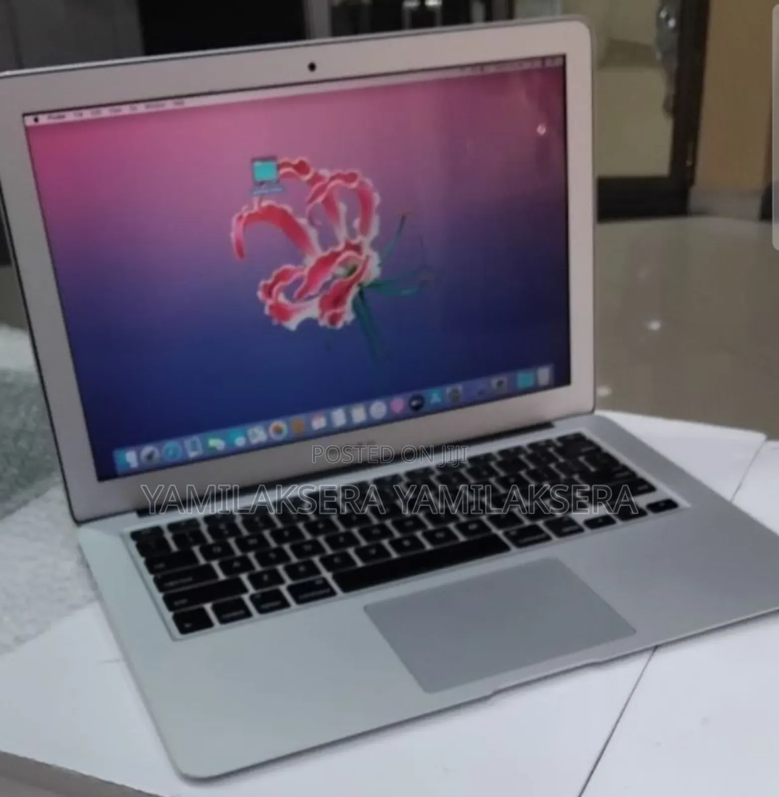 New Laptop Apple MacBook Air 2015 8GB Intel Core i5 SSD 256GB