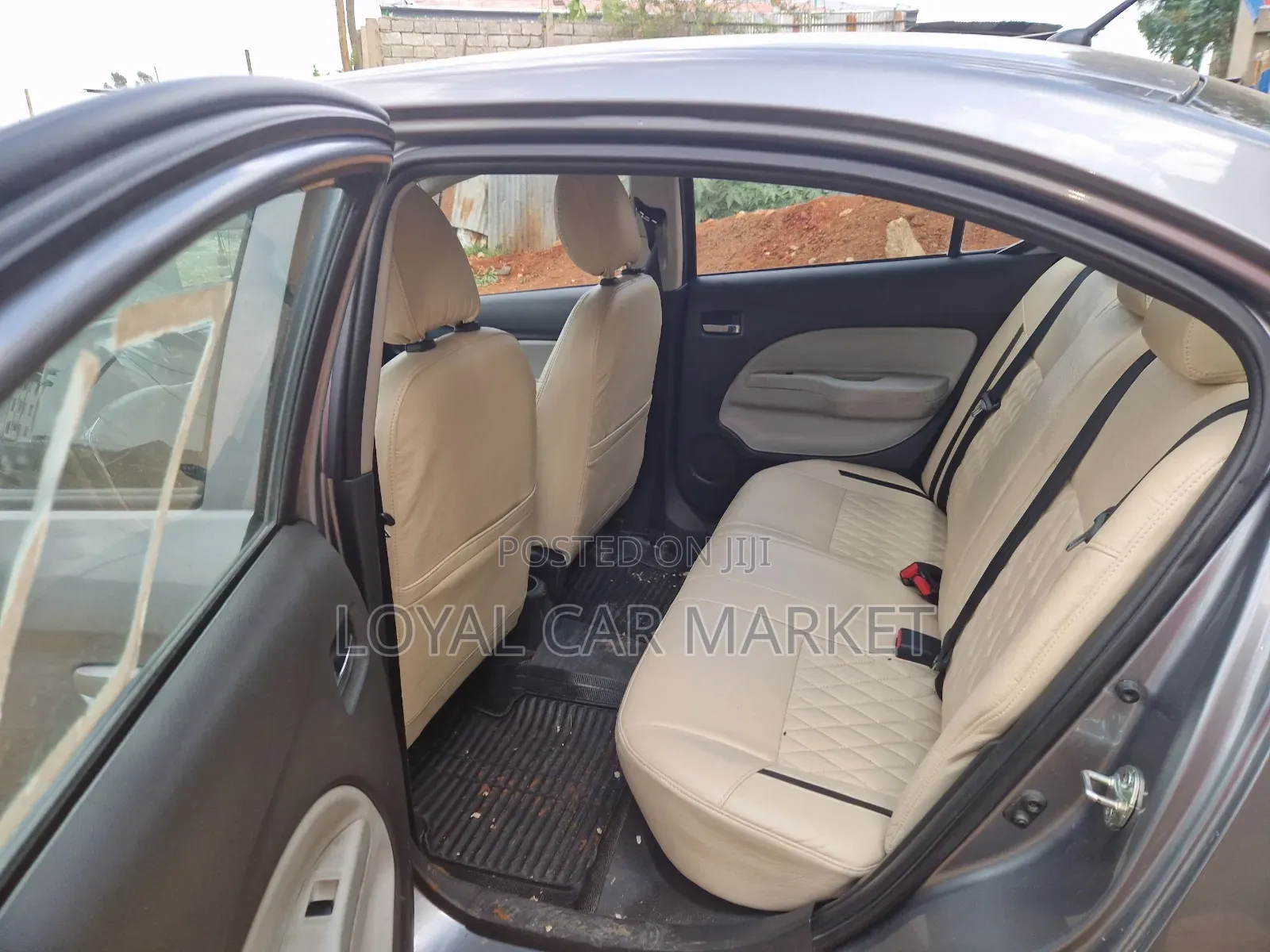 Mitsubishi Attrage 2021 Gray