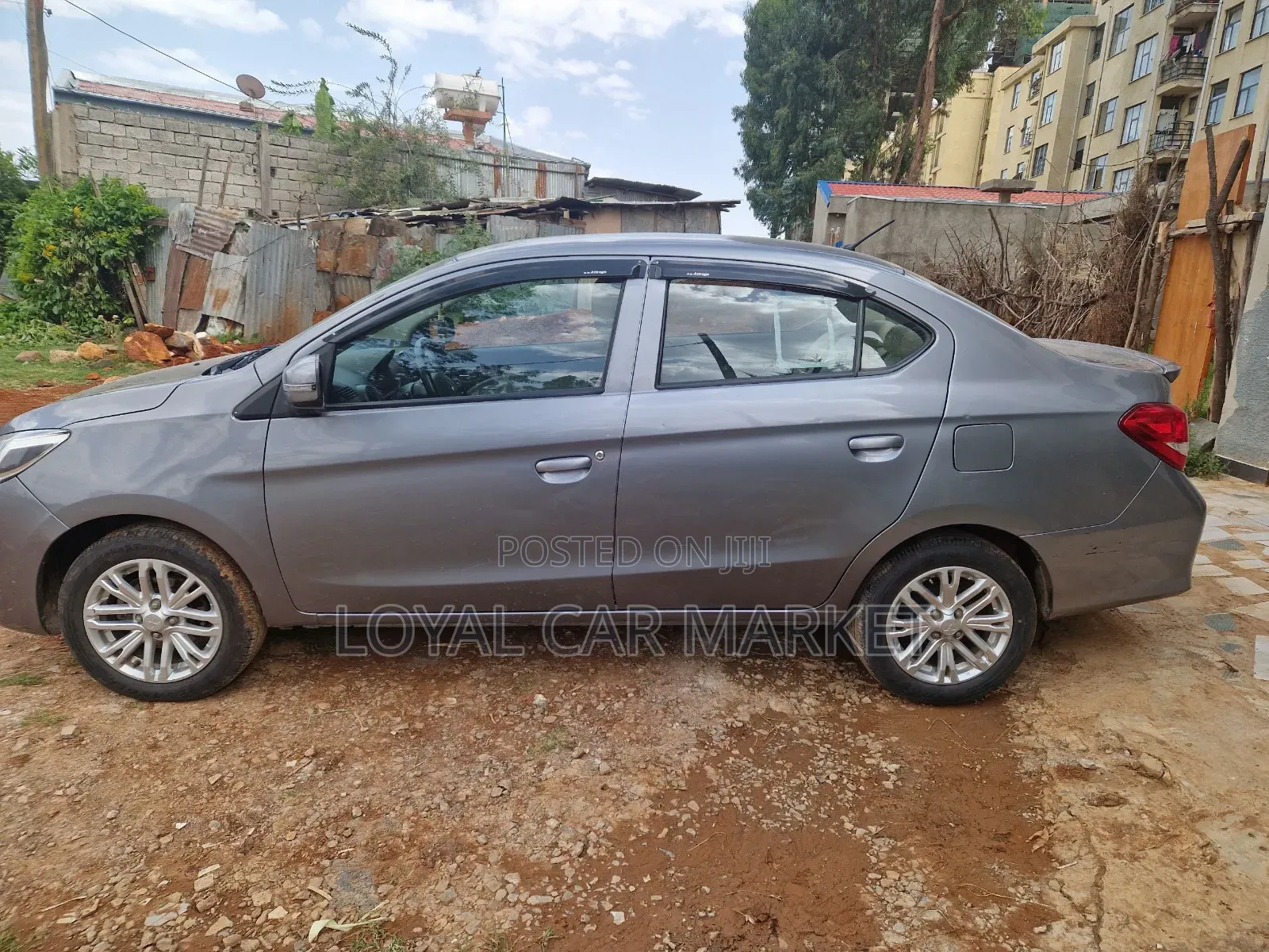 Mitsubishi Attrage 2021 Gray