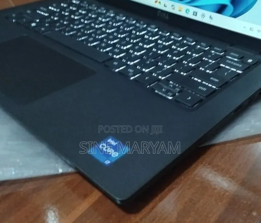 New Laptop Dell Latitude 7420 16GB Intel Core i7 SSD 512GB