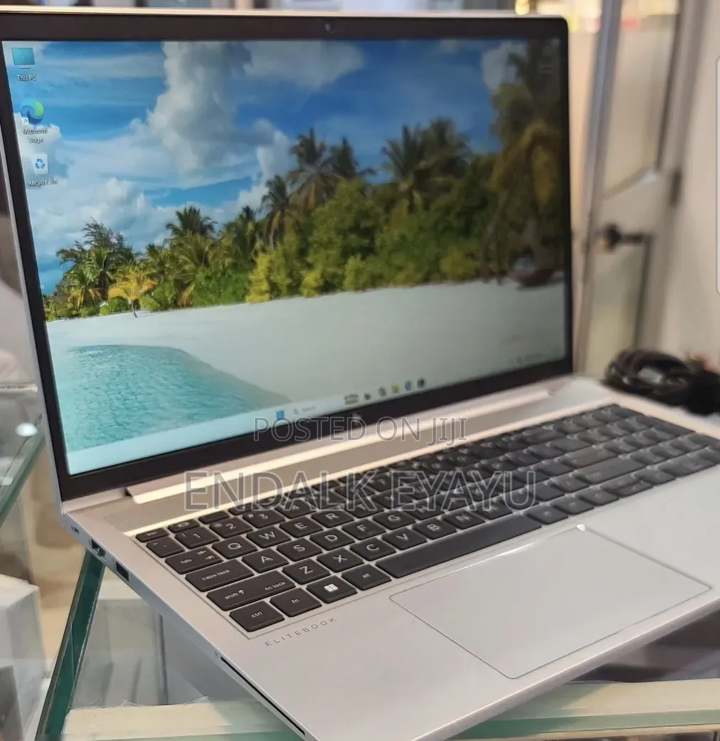 New Laptop HP 16GB Intel Core i5 SSD 512GB