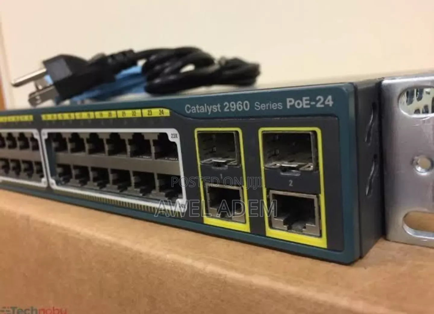 Cisco Catalyst 2960 Series Poe-8 Ws-C2960-24lt-L 24-Port
