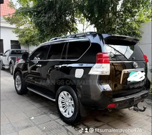 Toyota Land Cruiser 2014 Black
