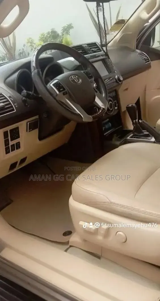 Toyota Land Cruiser 2014 Black