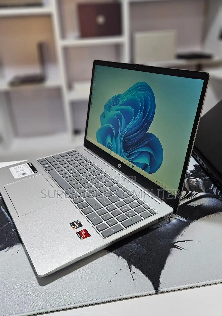 New Laptop HP Stream Notebook 16GB AMD Ryzen 5 SSD 256GB